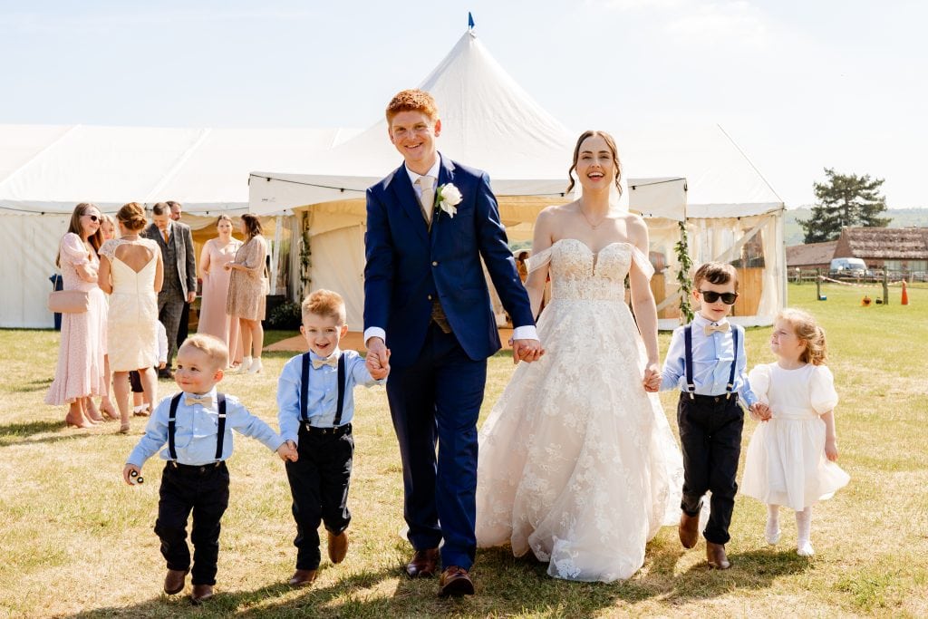Newly Wed couple in the Cotswolds, walk, armed with happy children!